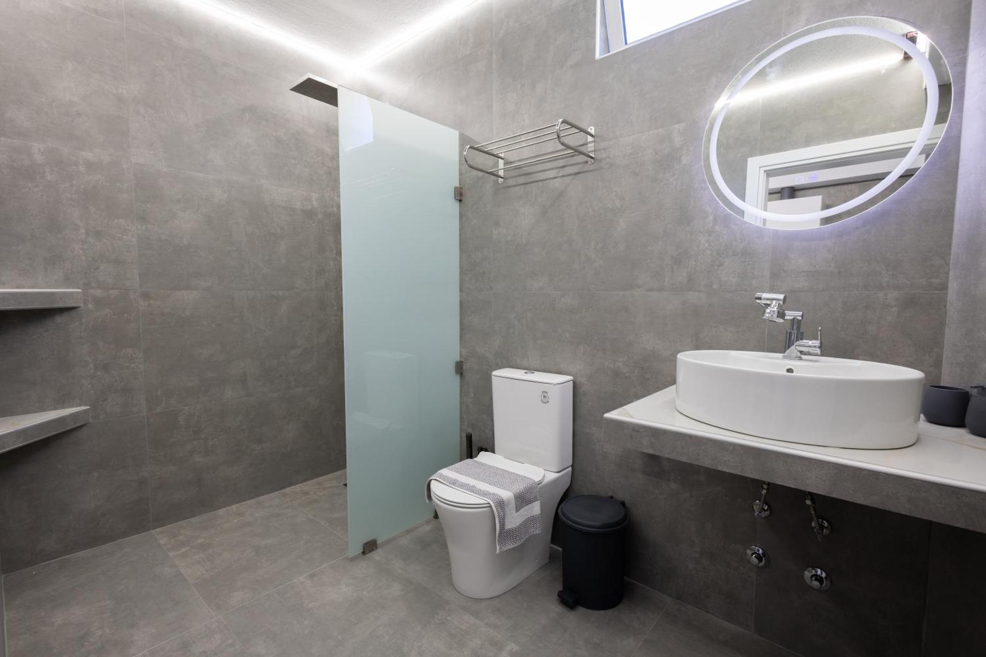 By The Sea Apartments-studios Siviri