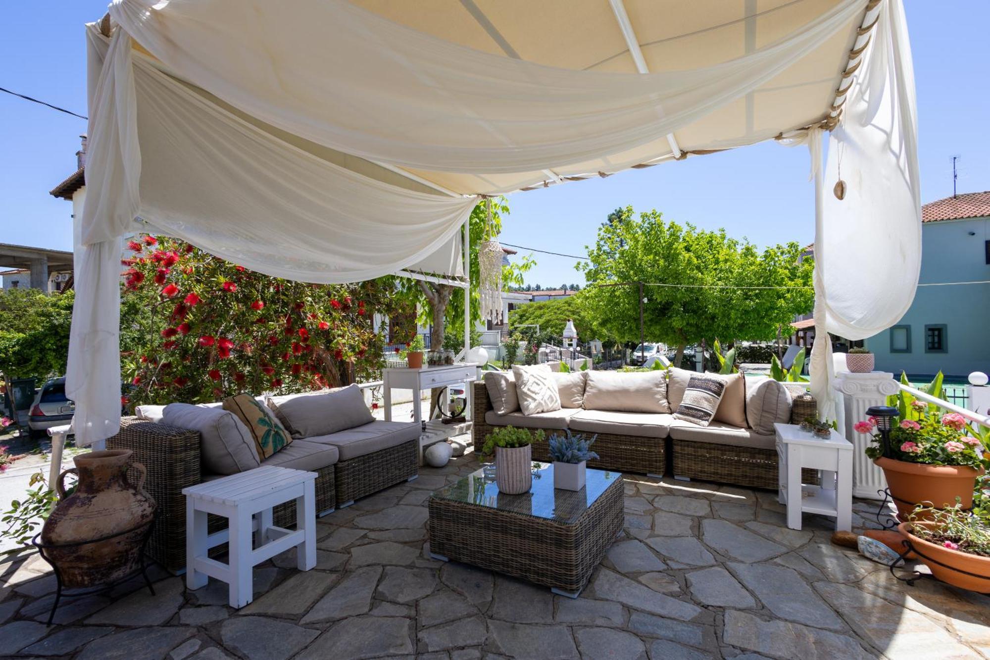 By The Sea Apartments-studios Apartament *