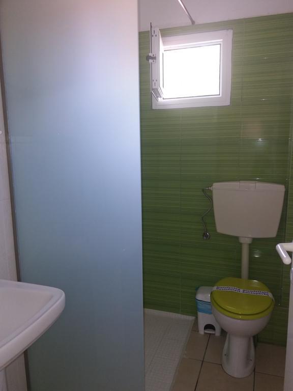 By The Sea Apartments-studios Apartament
